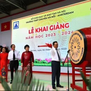 Trống Trường Học